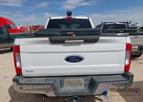 2018 Ford F-250 Xlt from USA, damaged, VIN 1FT7W2B64JEB71686